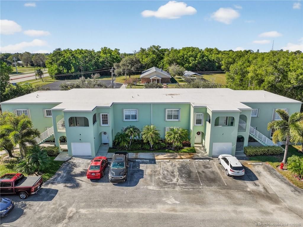 2084 SE Wild Meadow Circle, Unit 2084, Port Saint Lucie, FL 34952 Photo