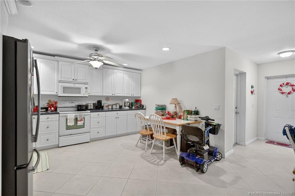 2084 SE Wild Meadow Circle, Unit 2084, Port Saint Lucie, FL 34952 Photo