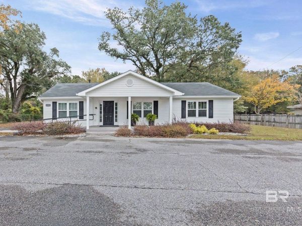 6606 Old Shell Road, Mobile, AL 36608