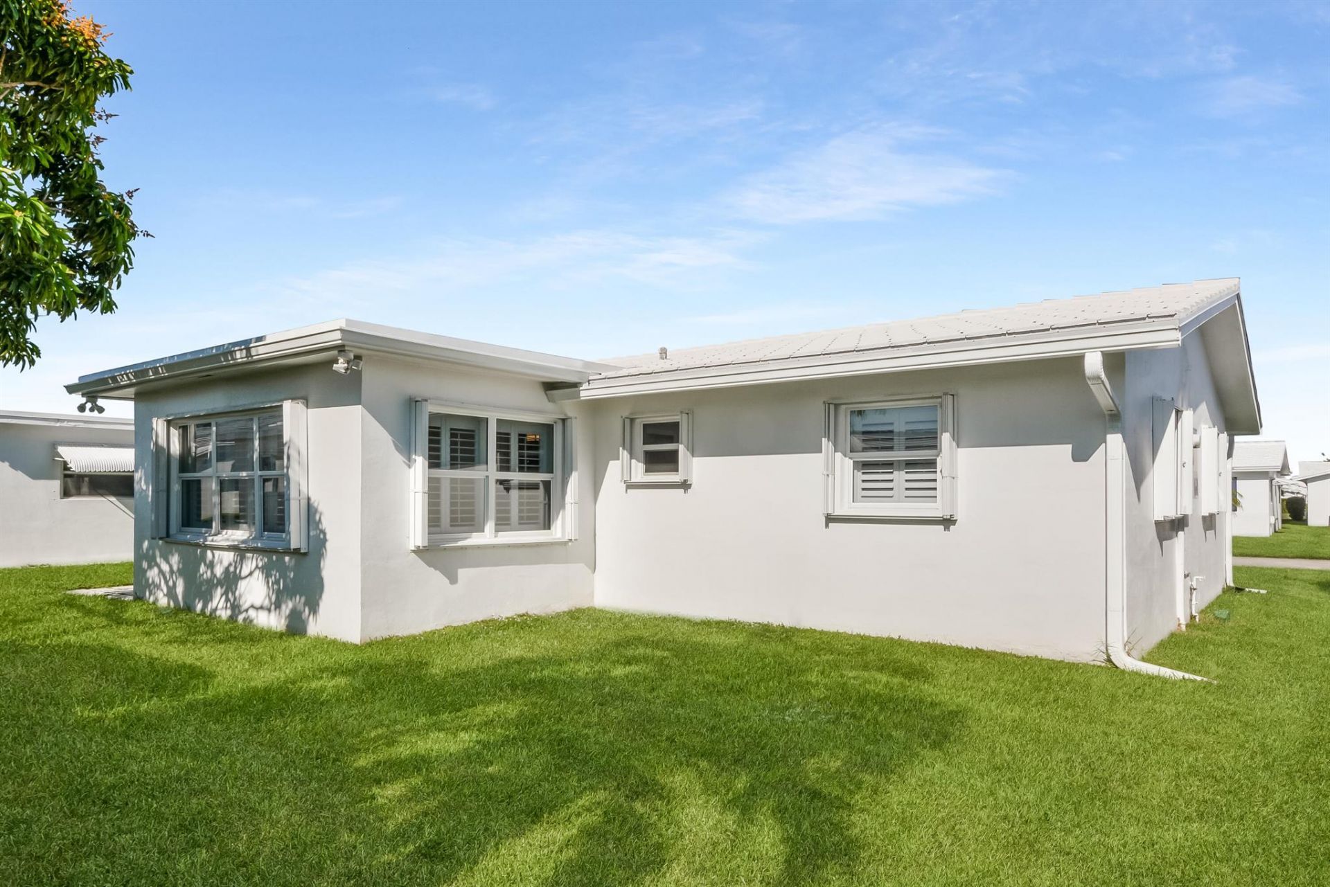 2390 SW 13th Avenue, Boynton Beach, FL 33426 Photo