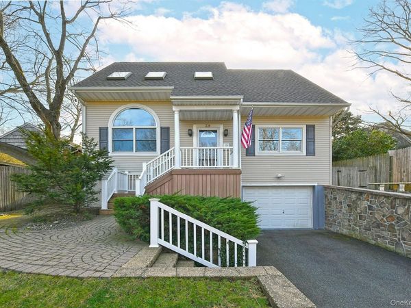 38 Soundcrest Avenue, Northport, NY 11768
