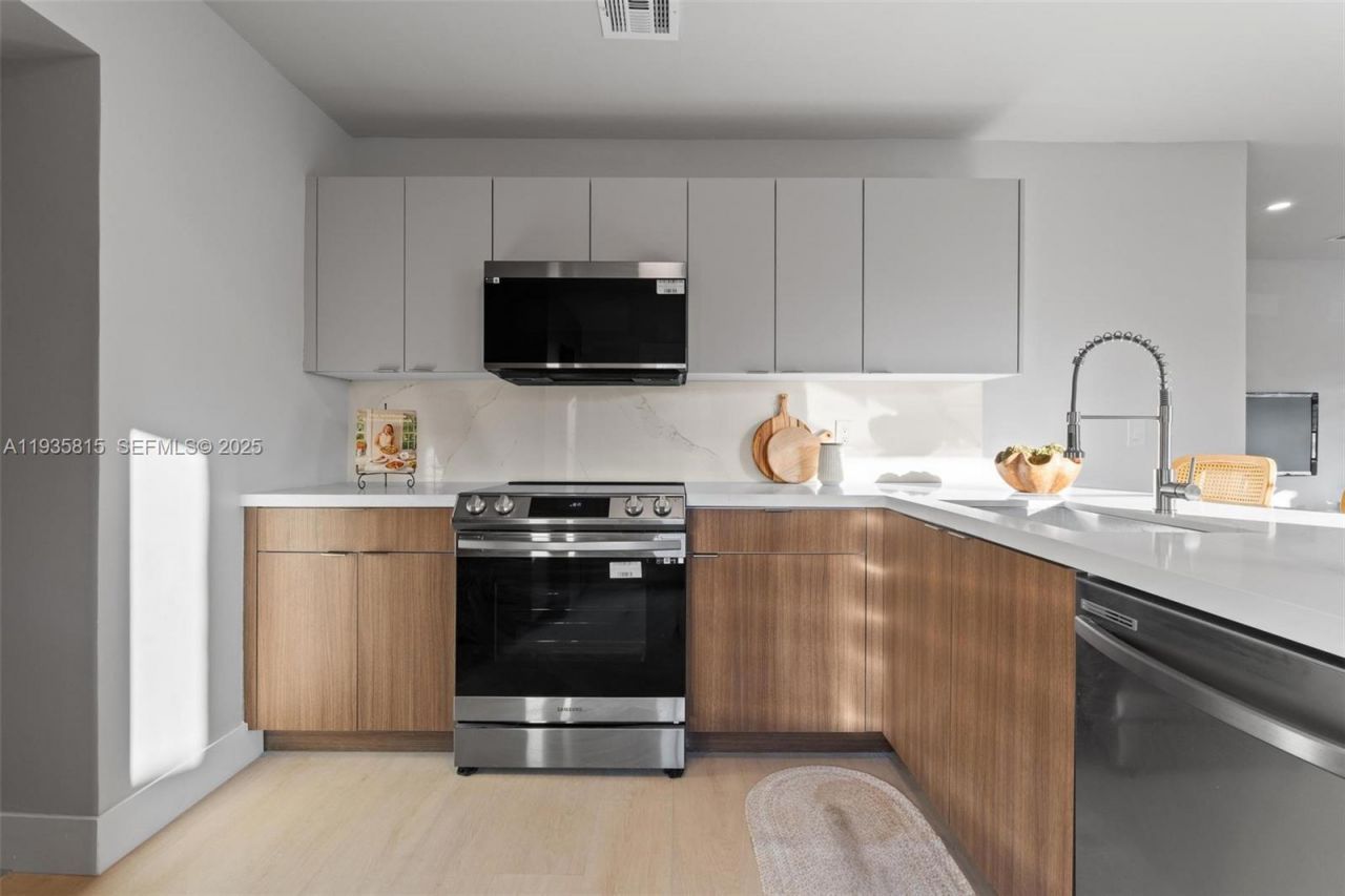 2439 Rodman St, Hollywood, FL 33020 Photo