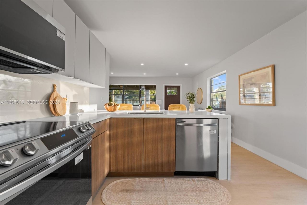 2439 Rodman St, Hollywood, FL 33020 Photo