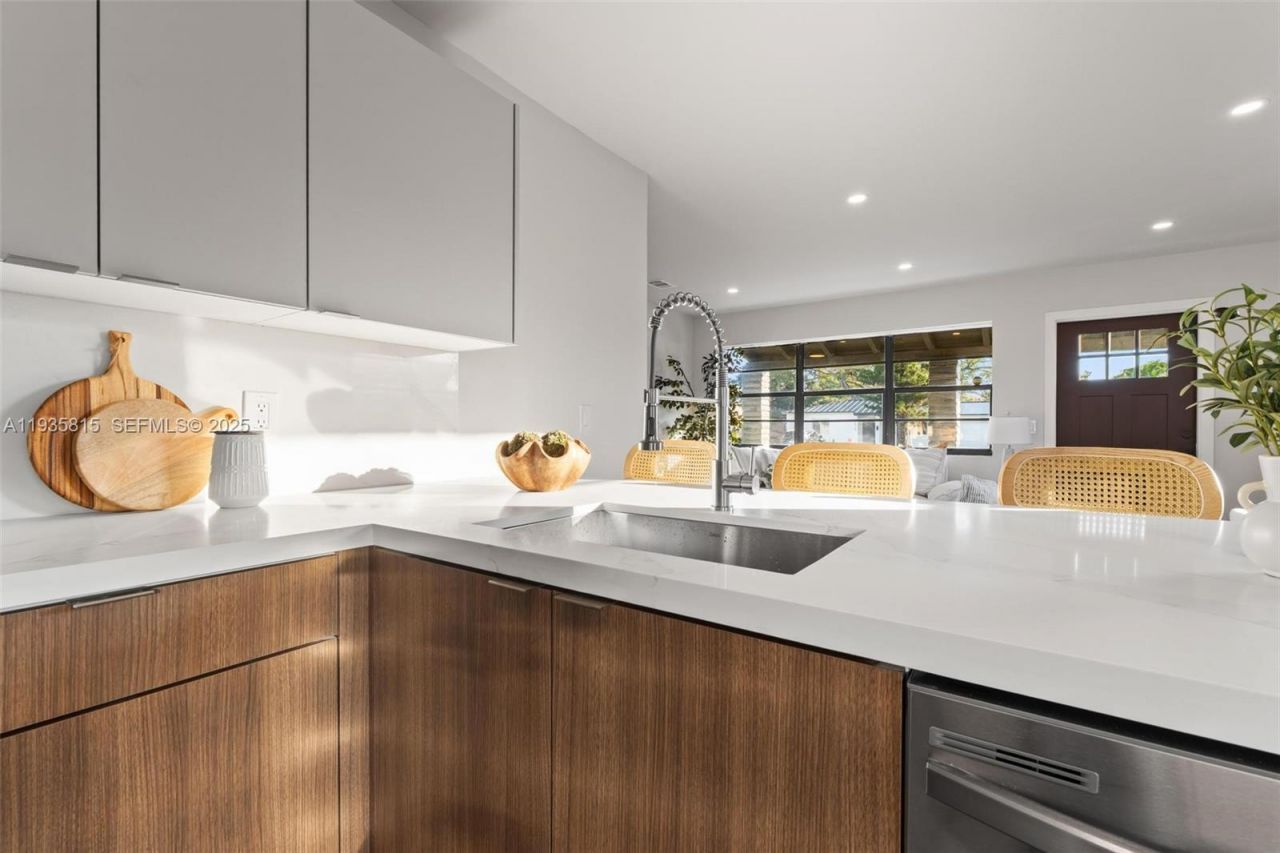 2439 Rodman St, Hollywood, FL 33020 Photo