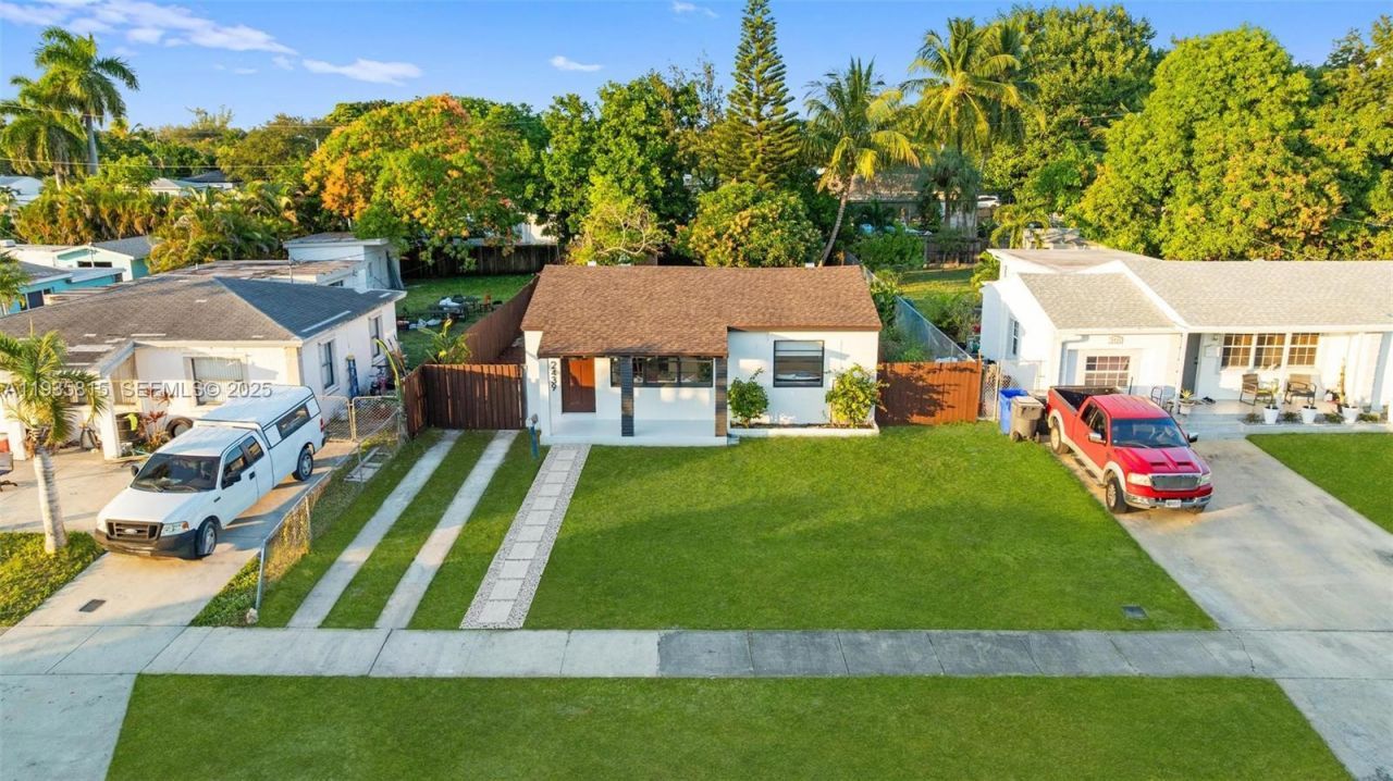 2439 Rodman St, Hollywood, FL 33020 Photo