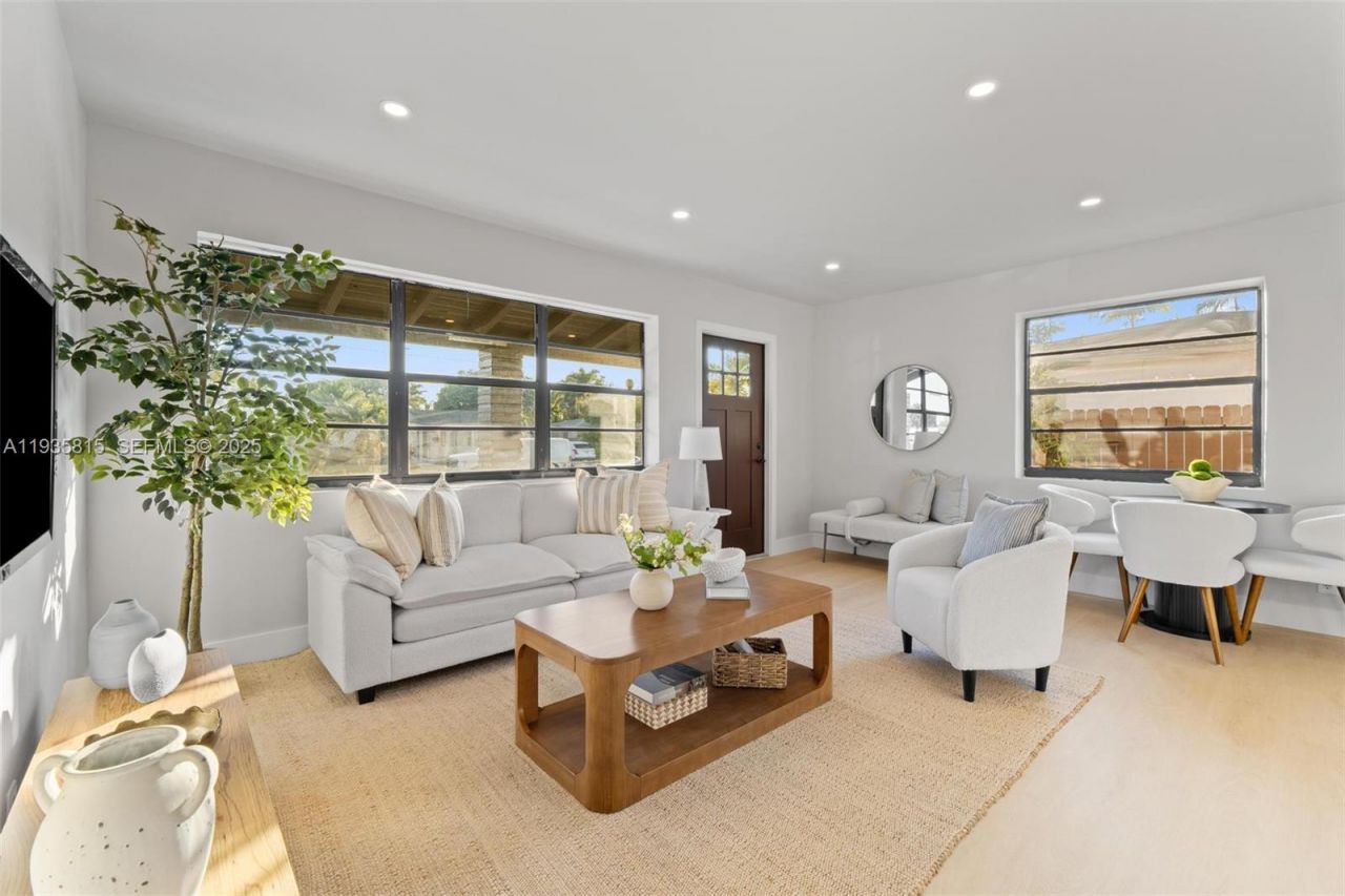 2439 Rodman St, Hollywood, FL 33020 Photo