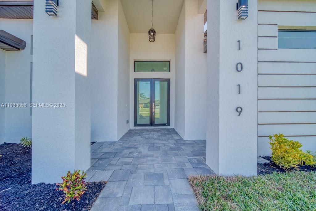 1019 SW 8th Ct, Cape Coral, FL 33991 Photo