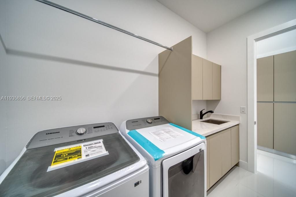 1019 SW 8th Ct, Cape Coral, FL 33991 Photo