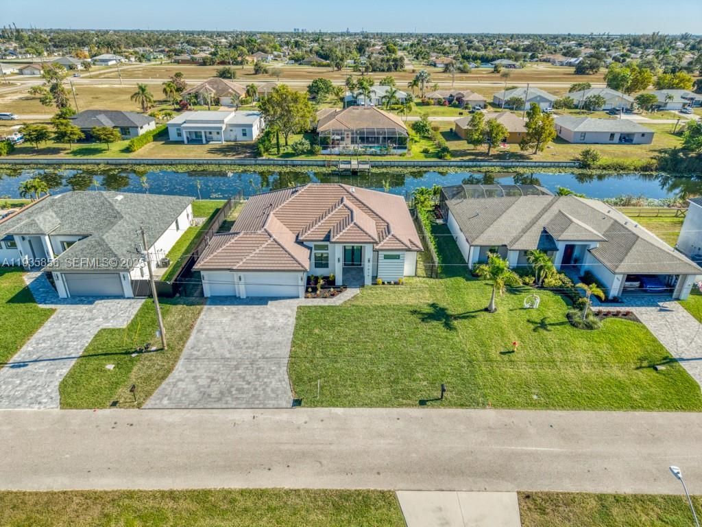 1019 SW 8th Ct, Cape Coral, FL 33991 Photo