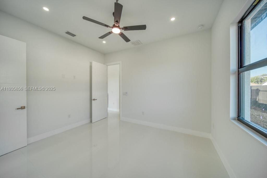1019 SW 8th Ct, Cape Coral, FL 33991 Photo