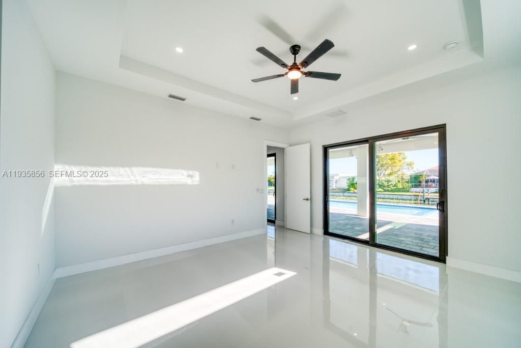 1019 SW 8th Ct, Cape Coral, FL 33991 Photo