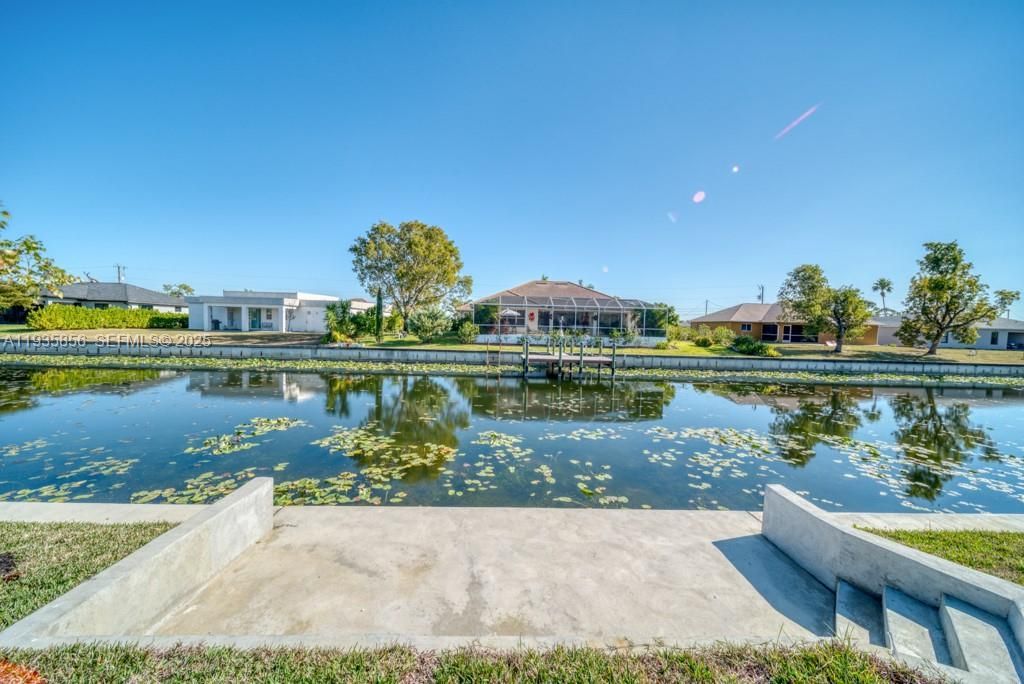 1019 SW 8th Ct, Cape Coral, FL 33991 Photo