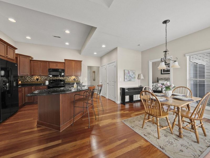 7055 Falls View Circle, Delaware, OH 43015 Photo 13