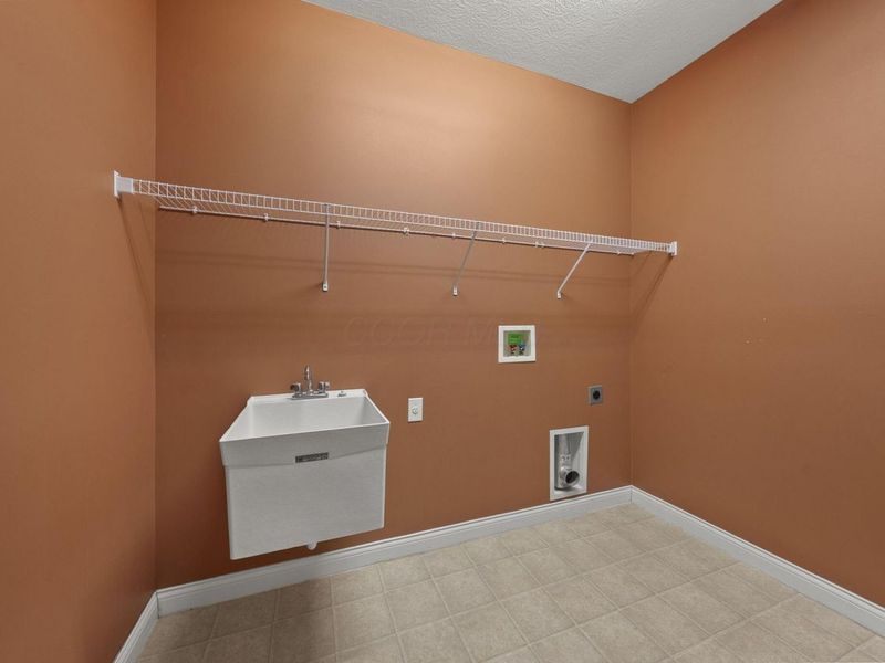 7055 Falls View Circle, Delaware, OH 43015 Photo 22