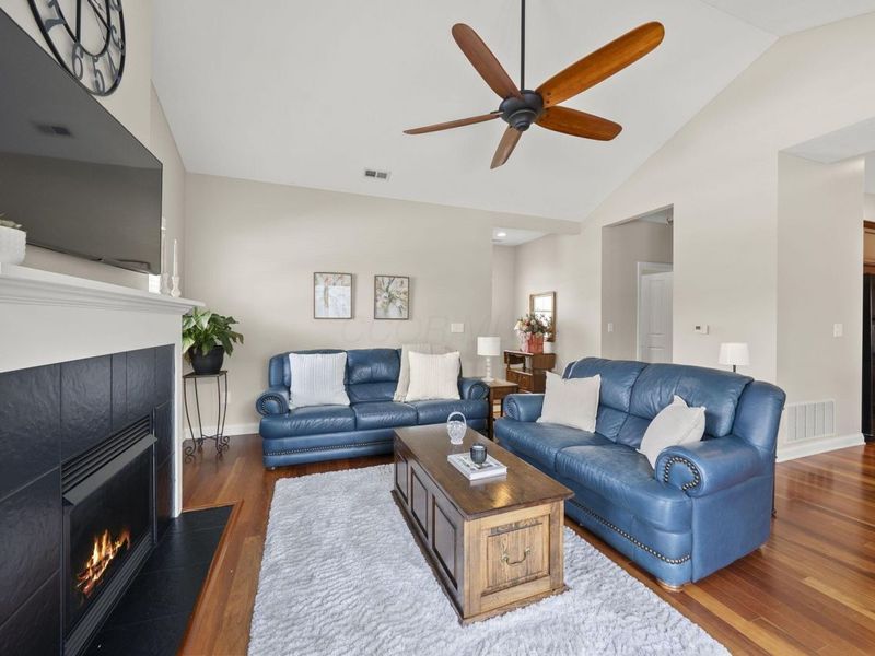 7055 Falls View Circle, Delaware, OH 43015 Photo 6