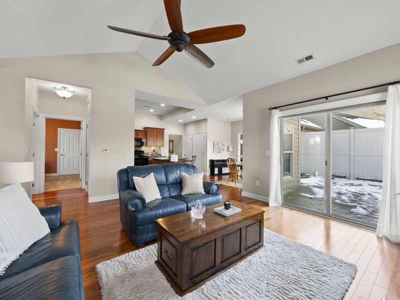 7055 Falls View Circle, Delaware, OH 43015 Photo 7