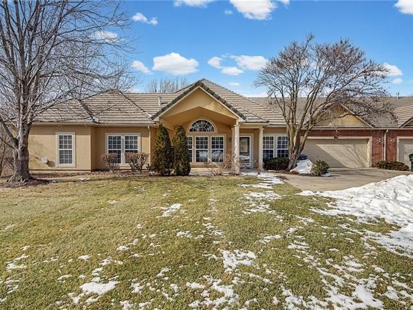 5413 W 145th Terrace, Leawood, KS 66224
