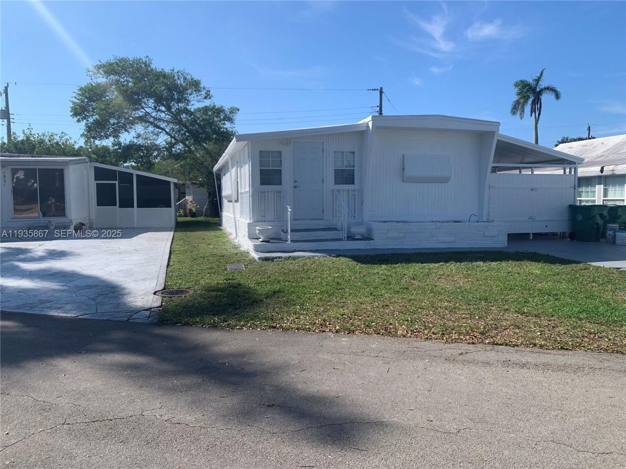 1911 SW 87th Ave, Davie, FL 33324 Photo