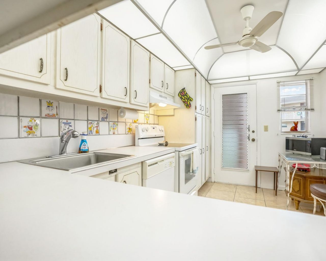 2951 NW 46th Avenue, Unit 301, Lauderdale Lakes, FL 33313 Photo