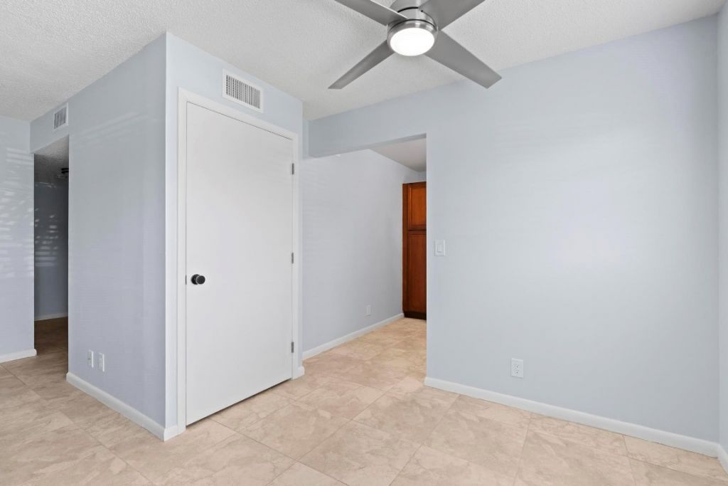 1127 S Federal Highway, Unit 103, Lake Worth Beach, FL 33460 Photo