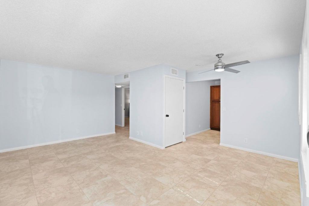 1127 S Federal Highway, Unit 103, Lake Worth Beach, FL 33460 Photo
