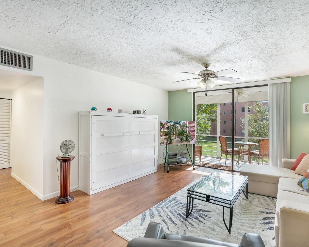 2851 Somerset Drive, Unit 205, Lauderdale Lakes, FL 33311 Photo