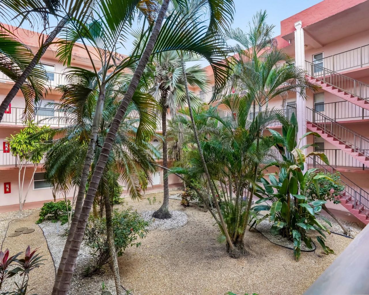 2851 Somerset Drive, Unit 205, Lauderdale Lakes, FL 33311 Photo