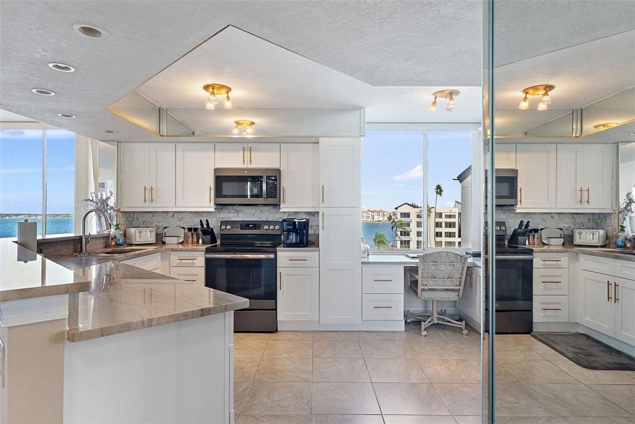 5279 Isla Key Boulevard S, Unit 417, Saint Petersburg, FL 33715 Photo