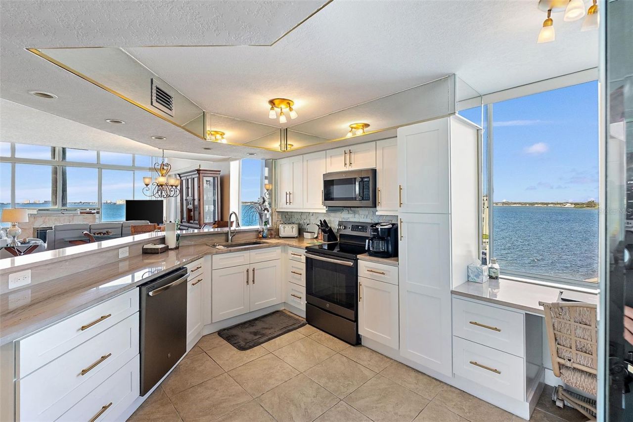 5279 Isla Key Boulevard S, Unit 417, Saint Petersburg, FL 33715 Photo