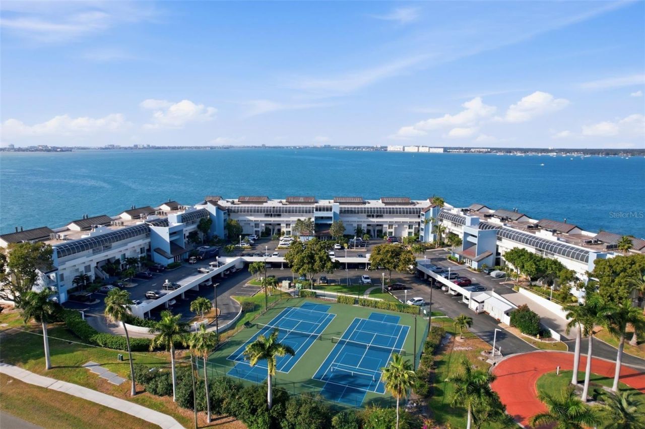 5279 Isla Key Boulevard S, Unit 417, Saint Petersburg, FL 33715 Photo