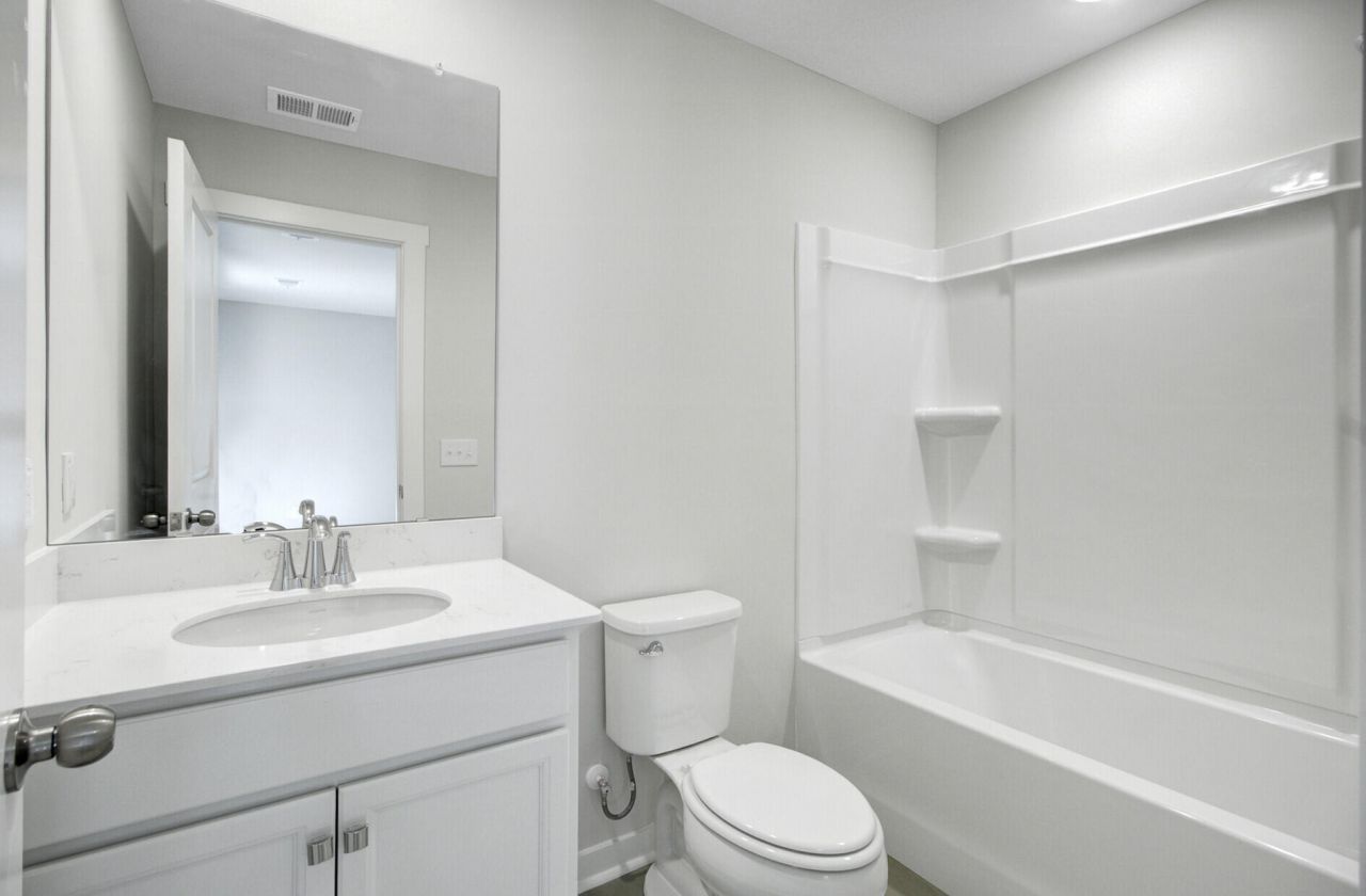 447 Caledon Court Photo 10