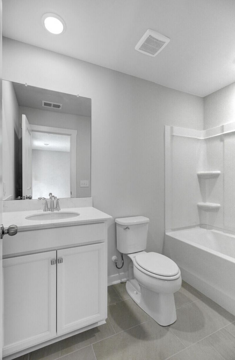 447 Caledon Court Photo 11