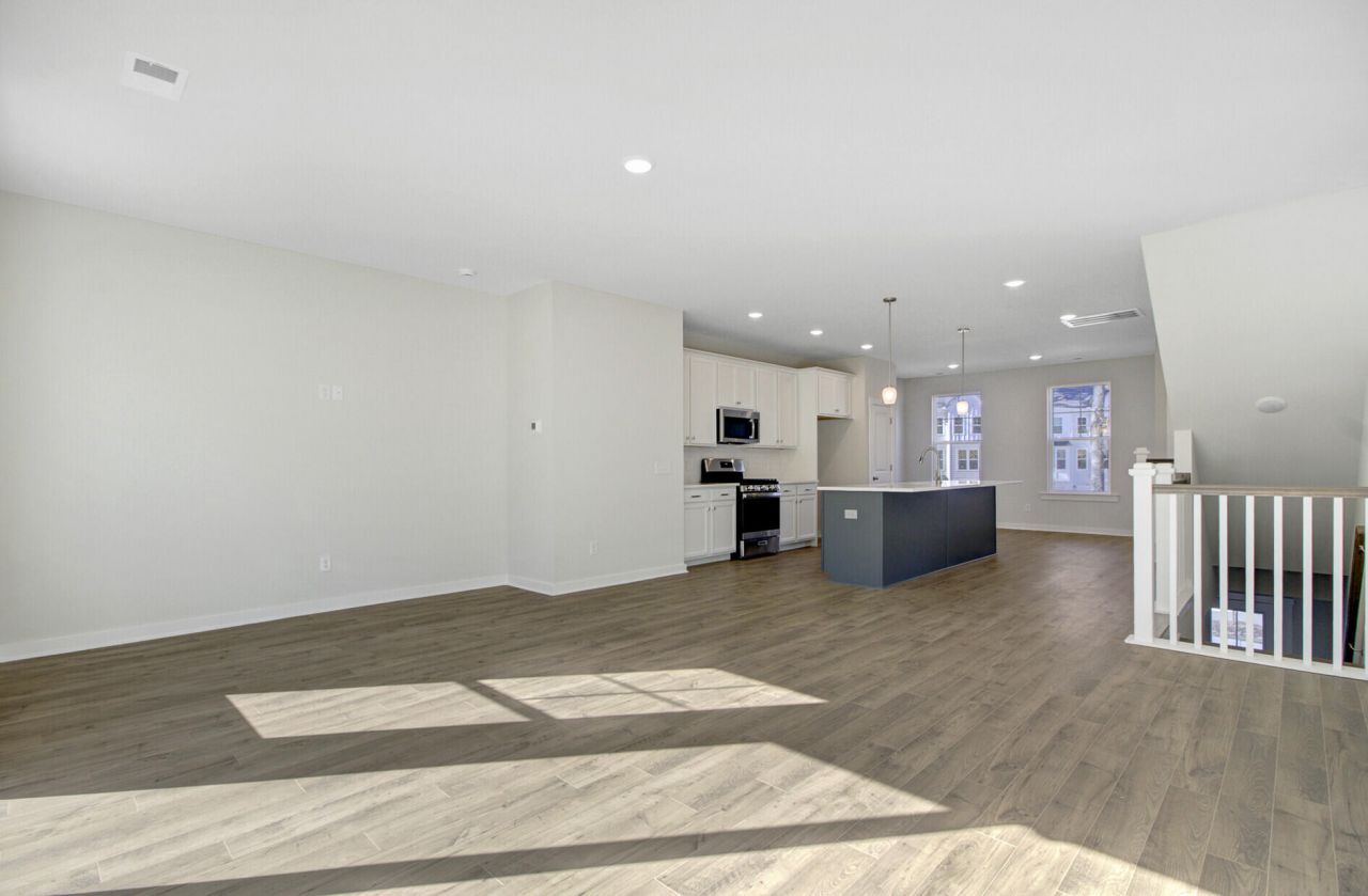 447 Caledon Court Photo 21