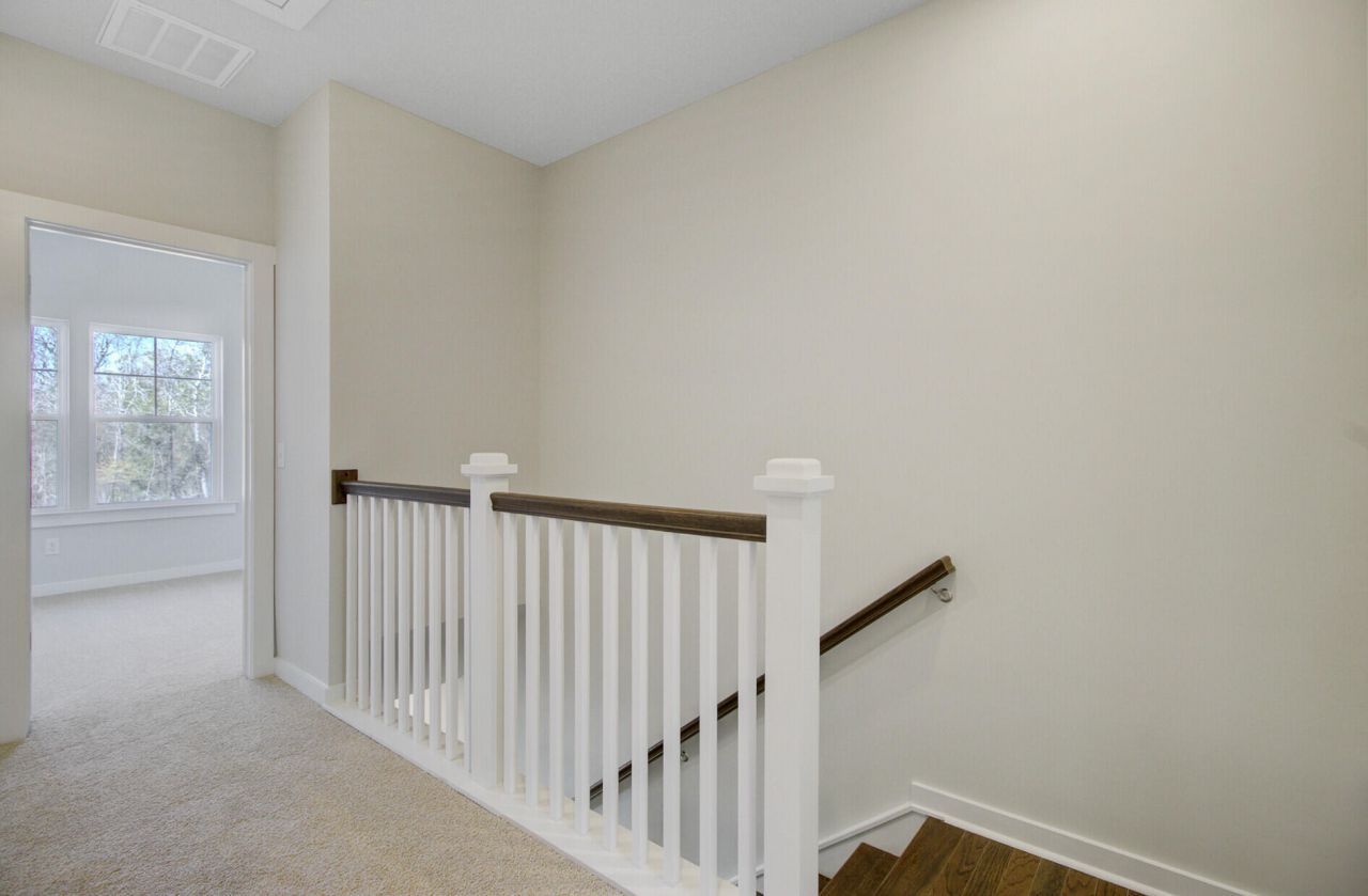 447 Caledon Court Photo 28