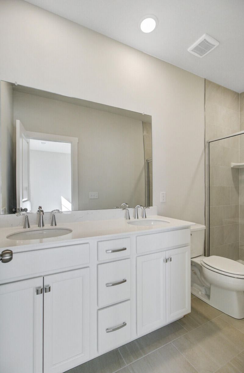 447 Caledon Court Photo 34