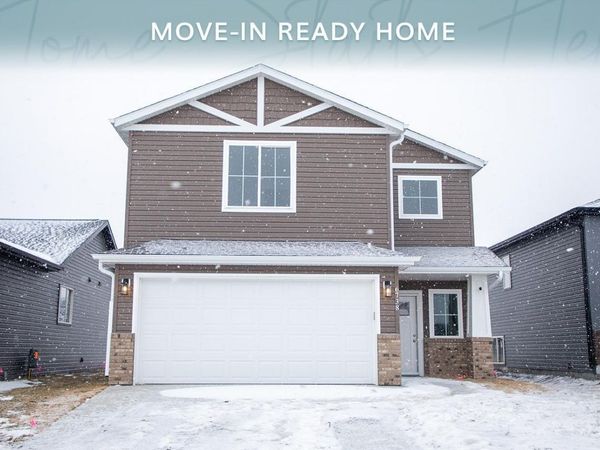 6738 Meadow View Drive S, Fargo, ND 58104