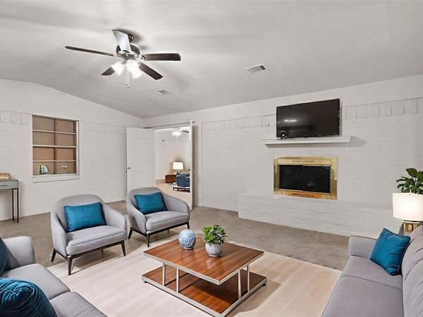 1304 Bradley Court, Cleburne, TX 76033