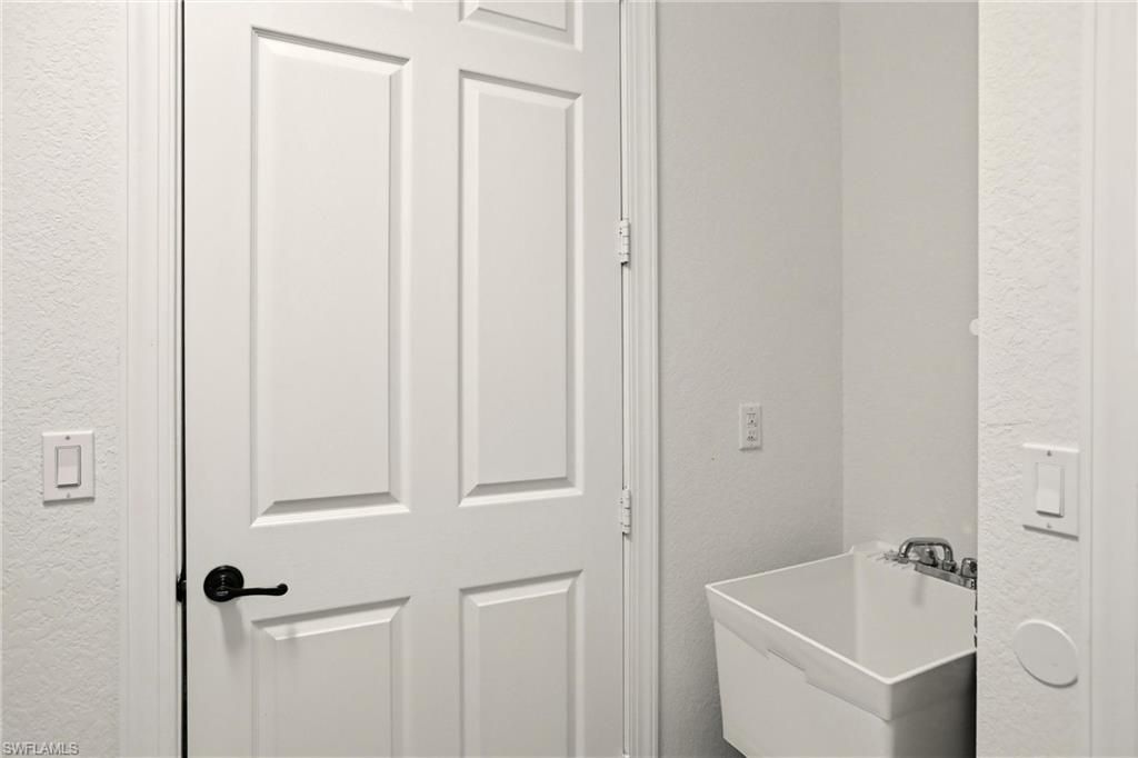 2133 SW 43rd Ln, Cape Coral, FL 33914 Photo