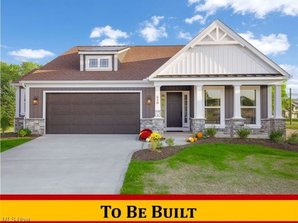 510 Meadow Circle SW, Hartville, OH 44632