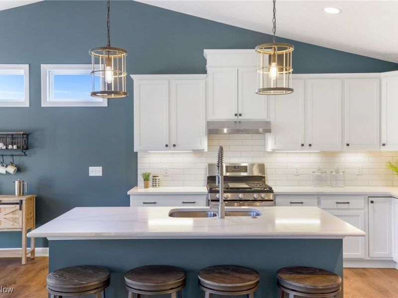 510 Meadow Circle SW, Hartville, OH 44632 Photo 15