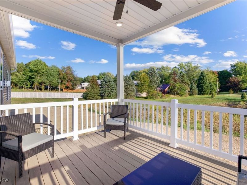 510 Meadow Circle SW, Hartville, OH 44632 Photo 9