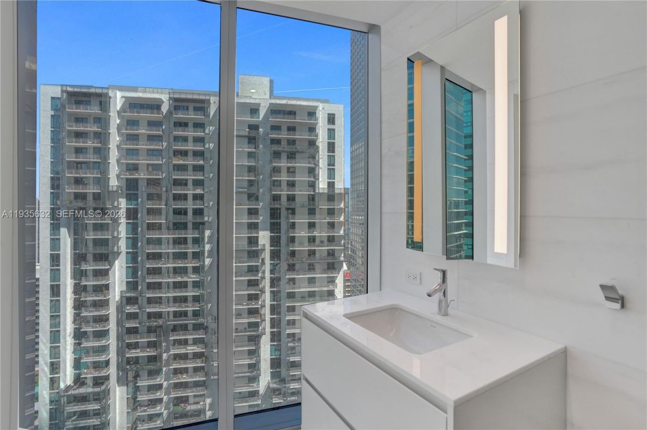300 Biscayne Boulevard Way , Unit 3704C, Miami, FL 33131 Photo