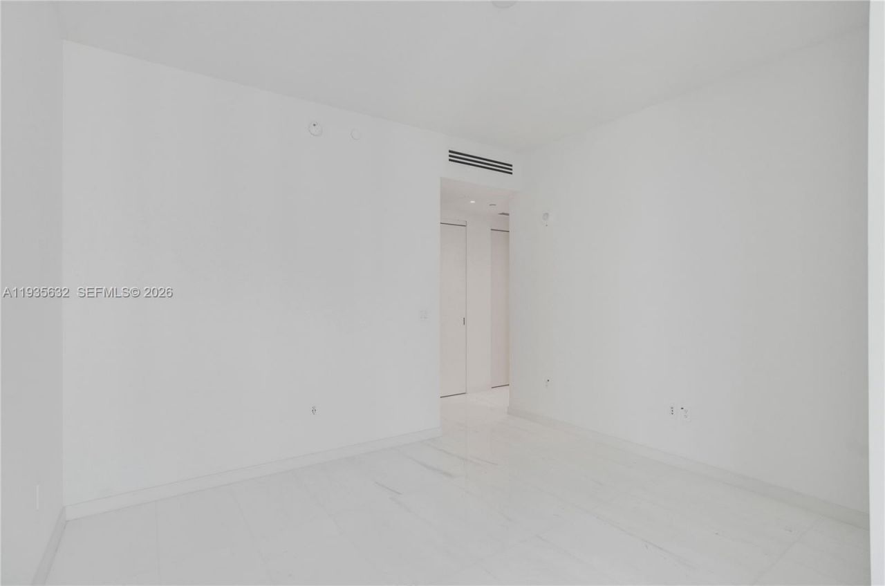 300 Biscayne Boulevard Way , Unit 3704C, Miami, FL 33131 Photo