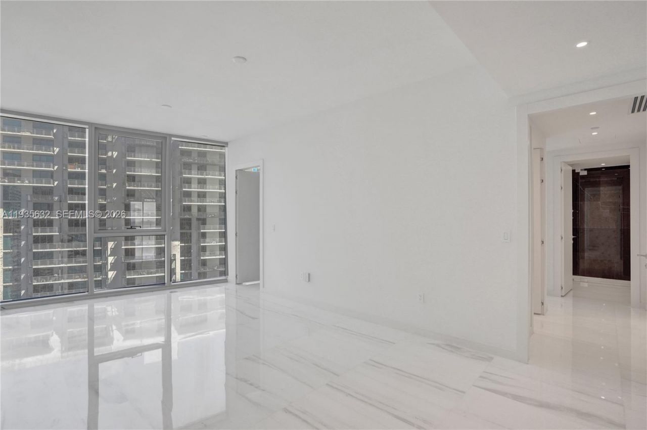 300 Biscayne Boulevard Way , Unit 3704C, Miami, FL 33131 Photo