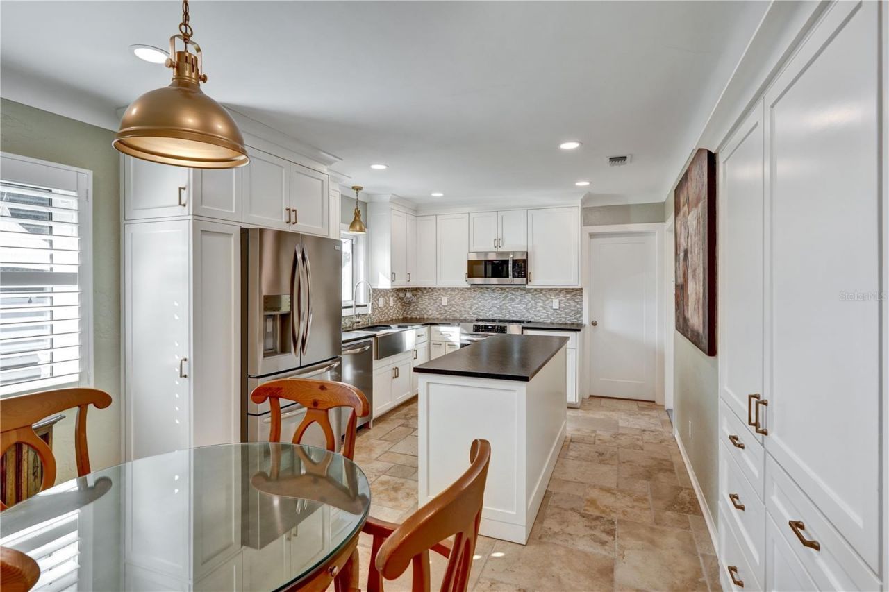 4660 22nd Avenue S, Saint Petersburg, FL 33711 Photo