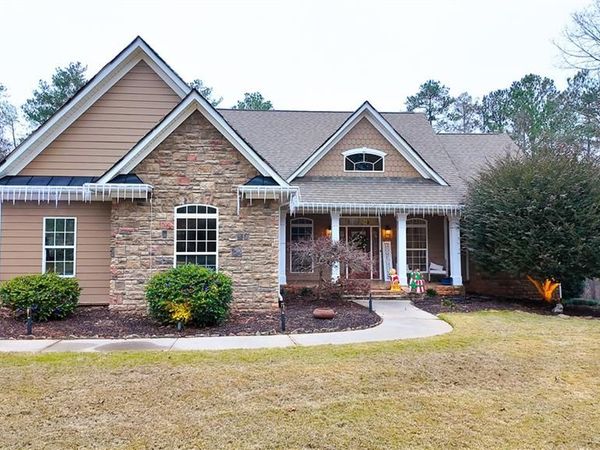 8179 Pineview Court, Villa Rica, GA 30180