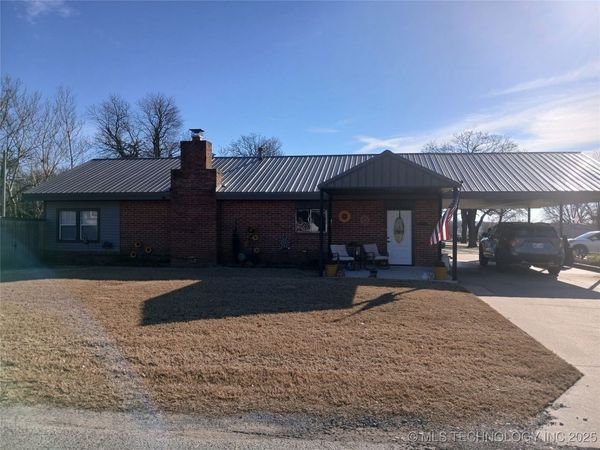 417558 Bridgeport Road, Eufaula, OK 74432