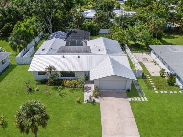 426 N SHORE DRIVE, SARASOTA, FL 34234
