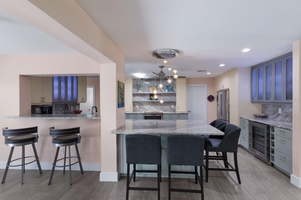 426 N Shore Drive, Sarasota, FL 34234 Photo