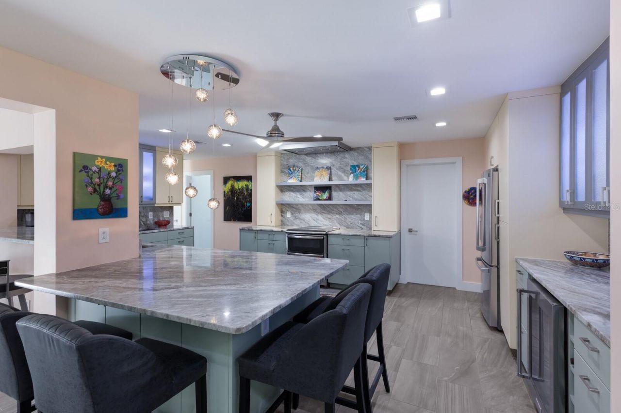 426 N Shore Drive, Sarasota, FL 34234 Photo